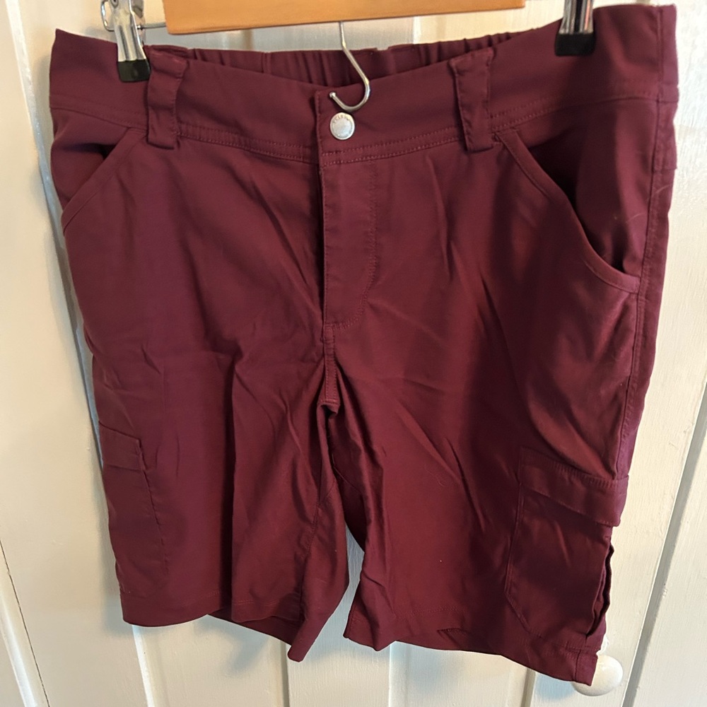 Duluth Trading Co Red Cargo Shorts Knee-Length Sturdy